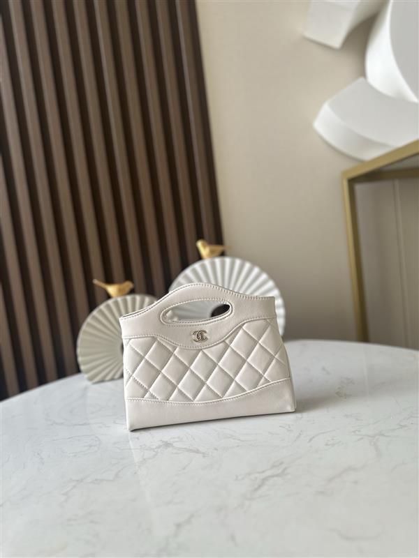 2026131221458637 570